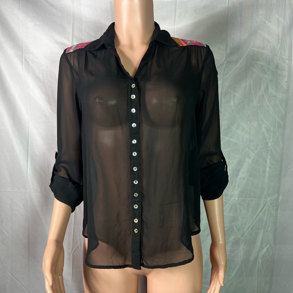 See-through button up blouse - Picture 2 of 4